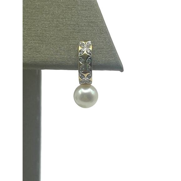 14K Yellow Gold Mini Pearl Hoop Earrings (13558) - Picture 7 of 9